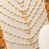 Colar Letra Inicial com Pérolas Banhado a Ouro 18K Personalizado Feminino Delicado Elegante