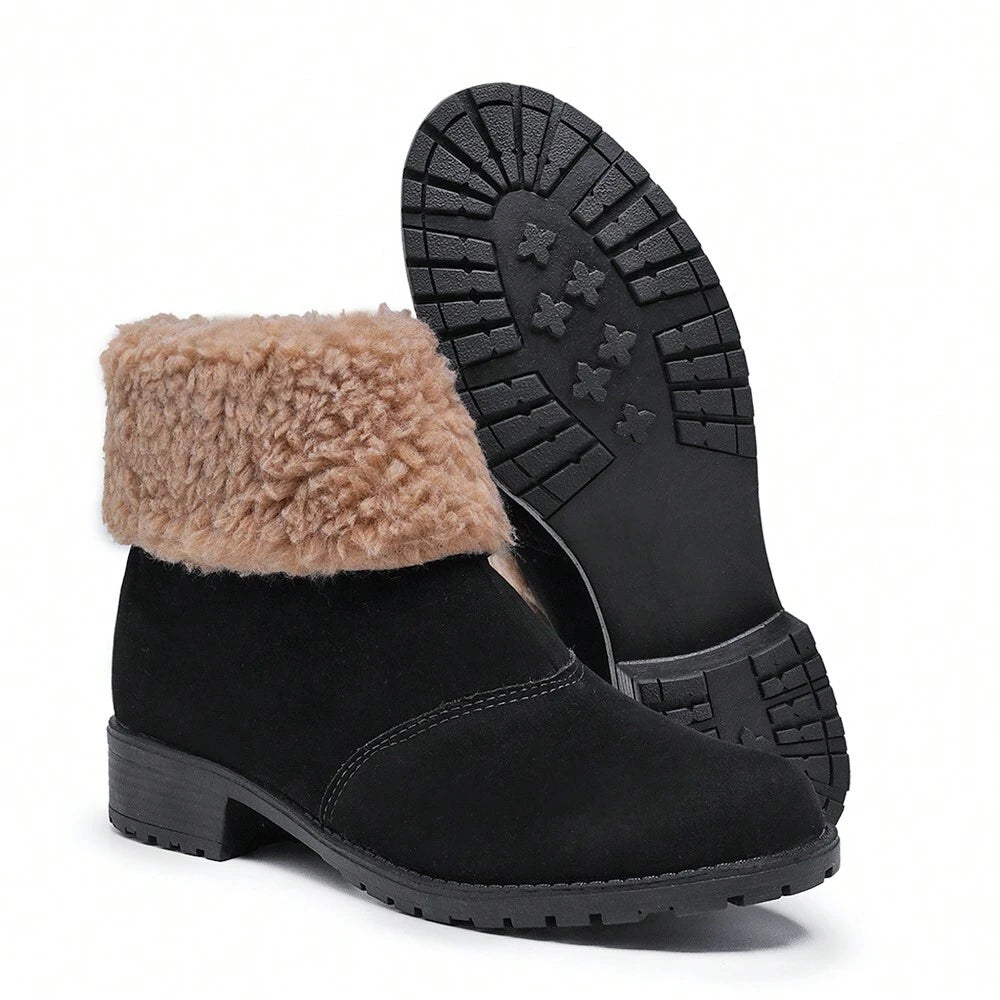 Bota Feminina Peluciada Cano Médio com Zíper