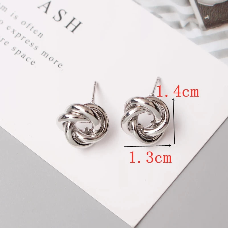 Brincos Fashion em Forma de S