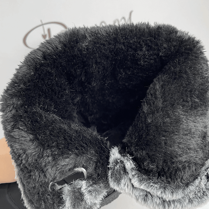 Bota Feminina Peluciada Impermeável