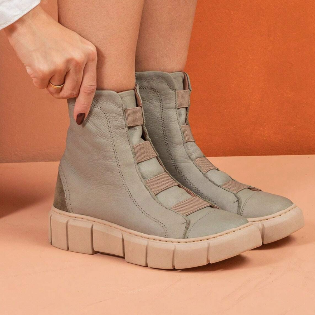 Bota Feminina Tratorada Karen Oliva