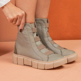 Bota Feminina Tratorada Karen Oliva