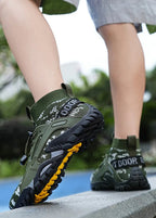 Bota Outdoor TitanTrail™ 2026 – Caminhada, Pesca e Aventura