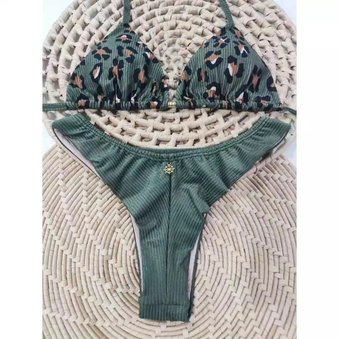 Kit Biquíni e Calcinha Estampados