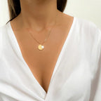 Colar Inicial Medalha Banhado a Ouro 18K